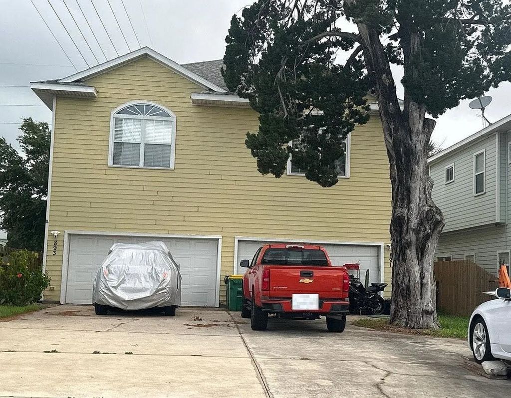 Photo of 891 S 6th Avenue, Other Florida, FL 32250 (MLS # 393790)