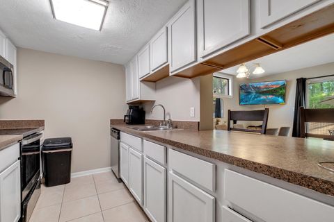 Tiny photo for 1940 Portland Avenue, Tallahassee, FL 32303 (MLS # 395649)