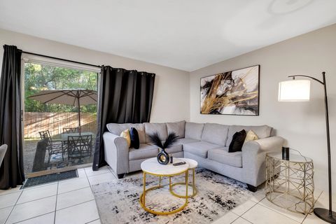 Tiny photo for 1940 Portland Avenue, Tallahassee, FL 32303 (MLS # 395649)