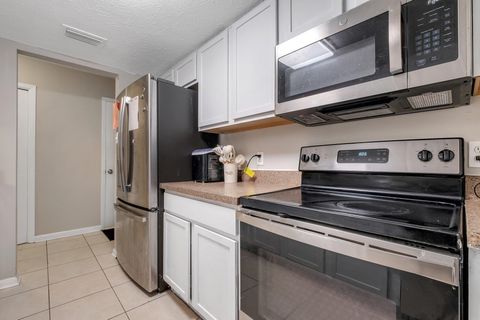 Tiny photo for 1940 Portland Avenue, Tallahassee, FL 32303 (MLS # 395649)