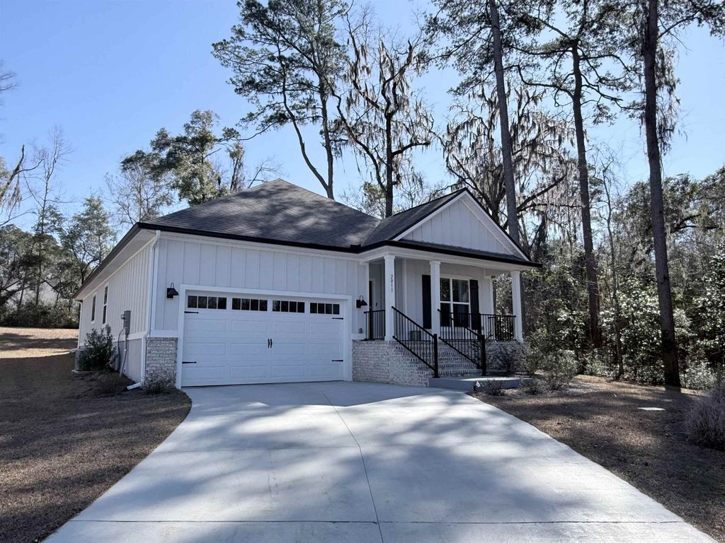 Photo of 2011 Hansel Hill Drive, Tallahassee, FL 32308 (MLS # 396100)
