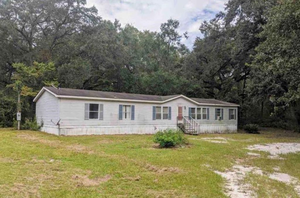 Photo of 102 Lauderdale Lane, Crawfordville, FL 32327 (MLS # 391077)