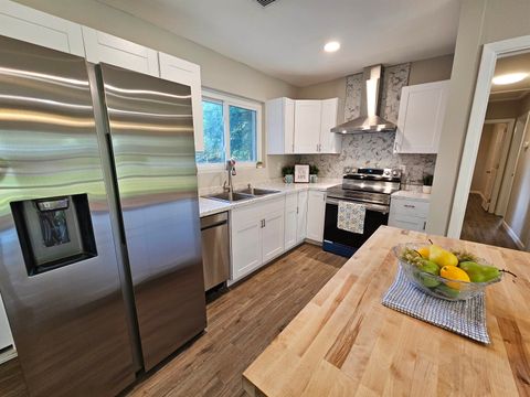 Tiny photo for 1709 Canterbury Street, Tallahassee, FL 32308 (MLS # 387748)