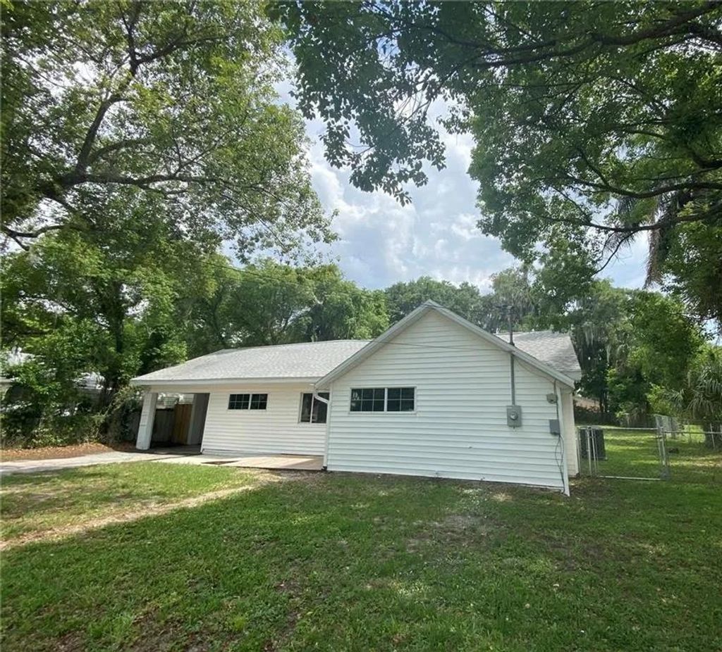 Photo of 106 E Rosehill Avenue, Other Florida, FL 32724 (MLS # 392082)