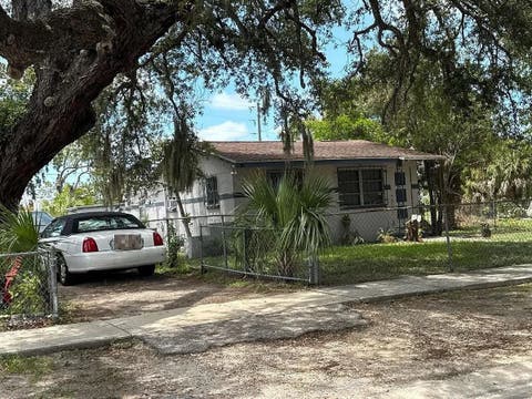 Photo of 3634 S 17th Avenue, Other Florida, FL 33711 (MLS # 402086)