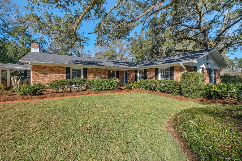 Photo of 3210 Del Rio Terrace, Tallahassee, FL 32312 (MLS # 395292)