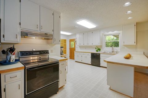 Tiny photo for 2399 CLARA KEE Boulevard, Tallahassee, FL 32303 (MLS # 398572)