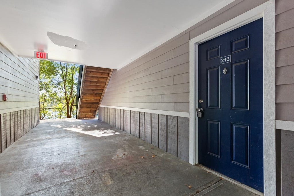 Photo of 3000 S Adams Street #213, Tallahassee, FL 32301 (MLS # 403050)
