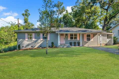 Tiny photo for 2412 Surrey st St, Tallahassee, FL 32304 (MLS # 393598)