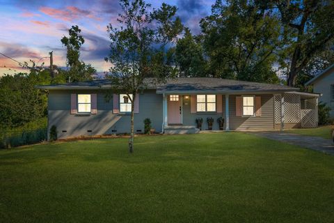 Tiny photo for 2412 Surrey st St, Tallahassee, FL 32304 (MLS # 393598)