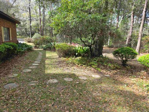 Tiny photo for 3429 Lakeshore Drive, Tallahassee, FL 32312 (MLS # 396885)