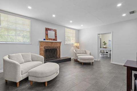 Tiny photo for 420 SOUTH RIDE, Tallahassee, FL 32303 (MLS # 384728)