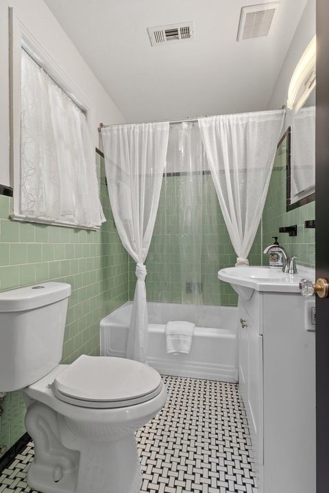 Tiny photo for 420 SOUTH RIDE, Tallahassee, FL 32303 (MLS # 384728)