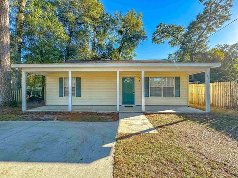 A home in Crawfordville