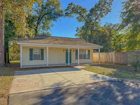 A home in Crawfordville