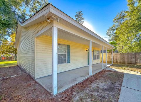 A home in Crawfordville