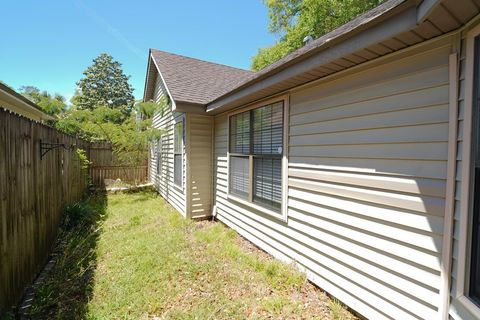 Tiny photo for 2605 Yarmouth Lane, Tallahassee, FL 32309 (MLS # 399574)