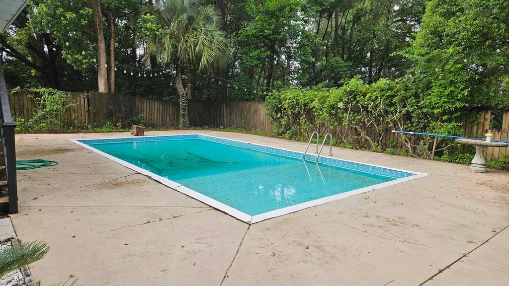 Photo of 1108 Cuerno Street, Tallahassee, FL 32304 (MLS # 389105)