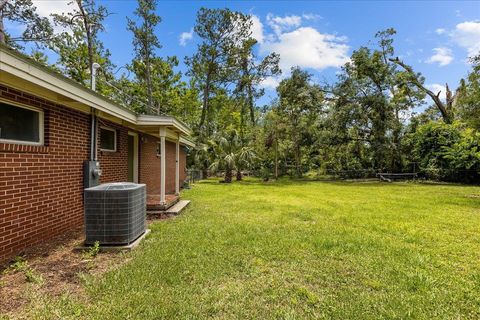 A home in PERRY