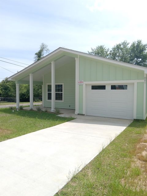 A home in TALLAHASSEE