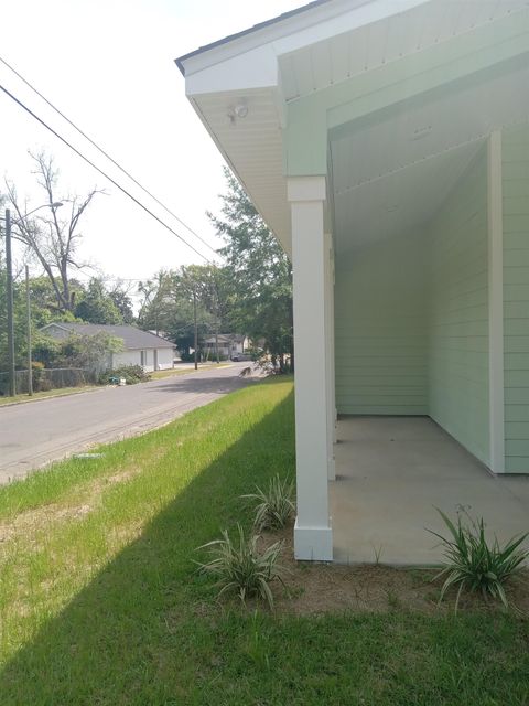 A home in TALLAHASSEE