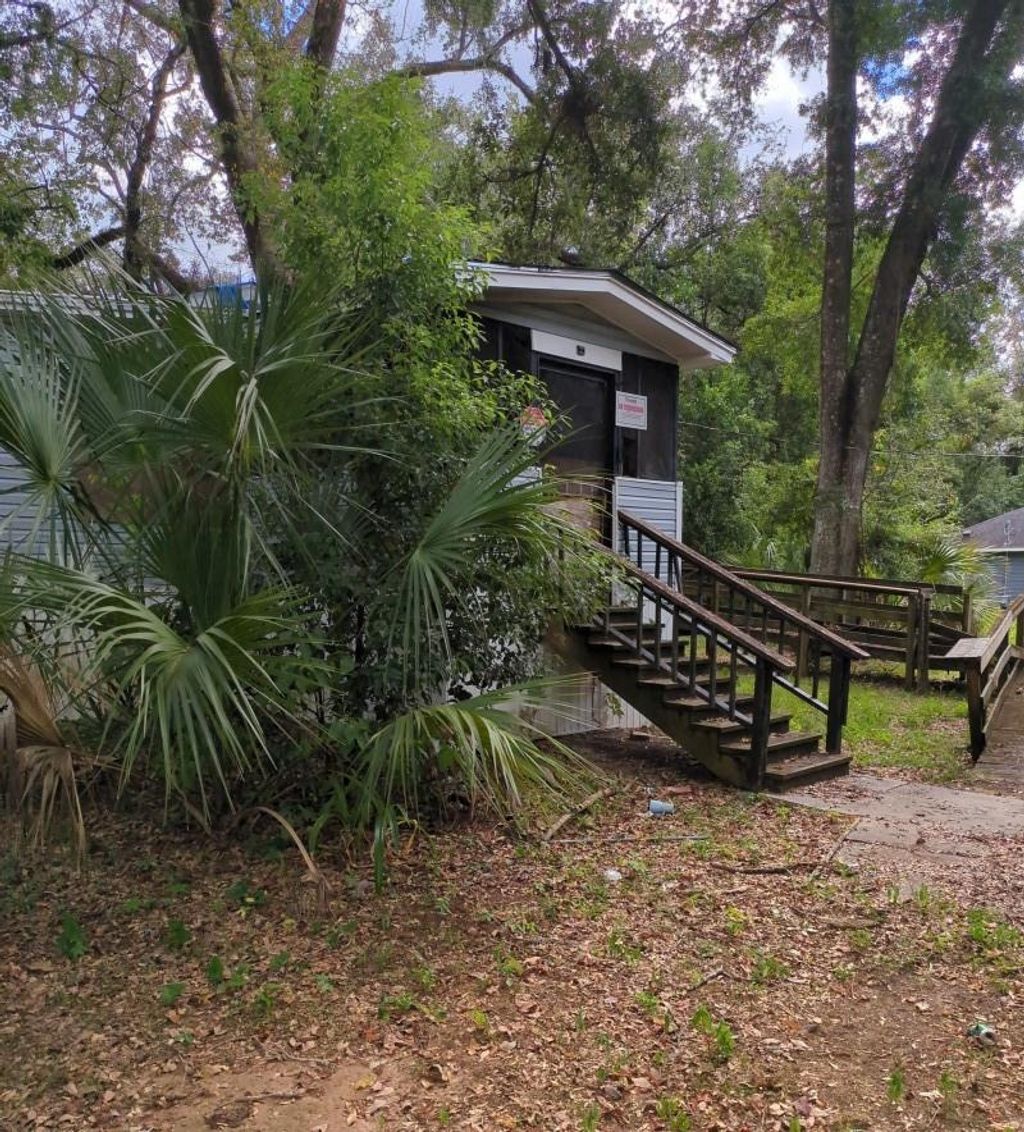Photo of 1327 Ford Street, Tallahassee, FL 32303 (MLS # 393384)