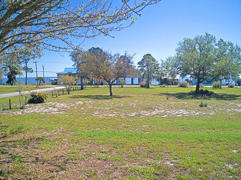 Tiny photo for 2285 Hwy 98 E, Carrabelle, FL 32322 (MLS # 395327)