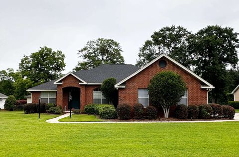 Photo of 204 Fairway Drive, Havana, FL 32333 (MLS # 401259)