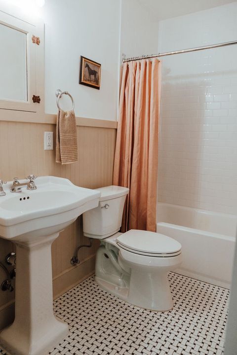 Tiny photo for 1106 Pine Street St, Tallahassee, FL 32303 (MLS # 390197)