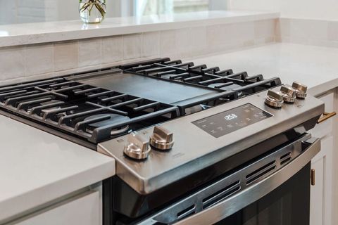 Tiny photo for 1106 Pine Street St, Tallahassee, FL 32303 (MLS # 390197)