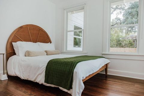 Tiny photo for 1106 Pine Street St, Tallahassee, FL 32303 (MLS # 390197)