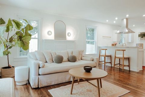 Tiny photo for 1106 Pine Street St, Tallahassee, FL 32303 (MLS # 390197)