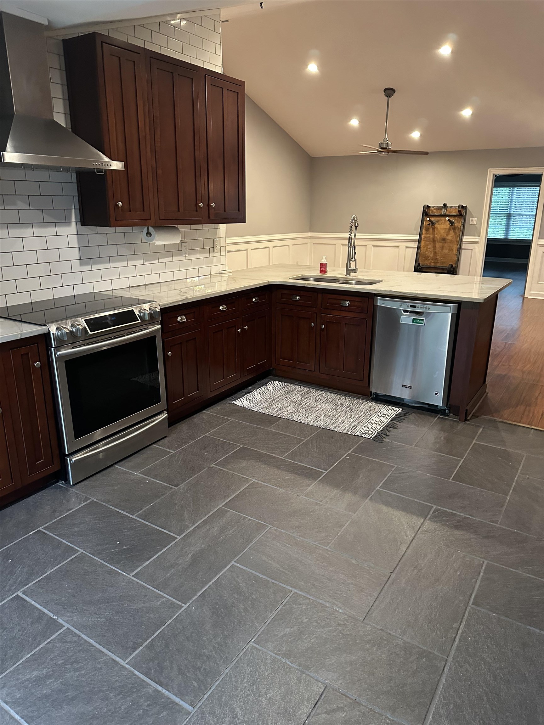 9943 Beaver Ridge Trail