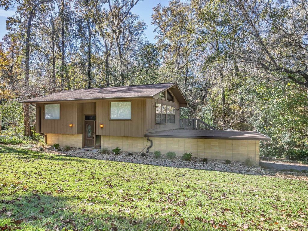 Photo of 3206 Brookforest Drive, Tallahassee, FL 32312 (MLS # 394148)