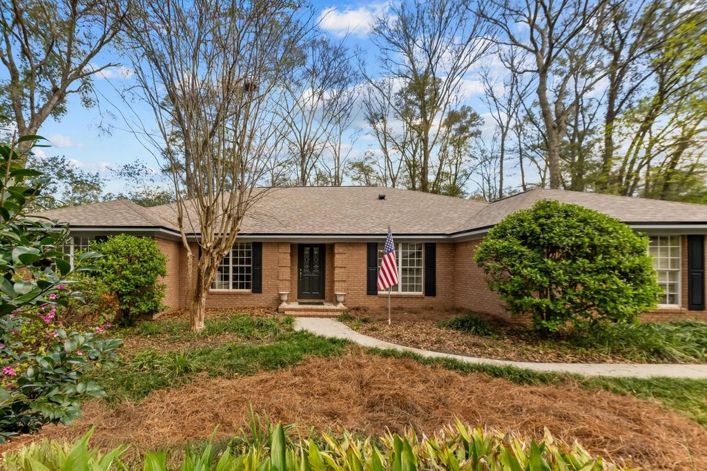Photo of 1855 EASTON FOREST Drive, Tallahassee, FL 32317 (MLS # 397073)