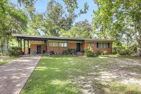 Photo of 1612 HASOSAW NENE, Tallahassee, FL 32301 (MLS # 399218)