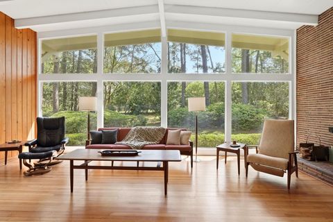 Tiny photo for 810 Middlebrooks Circle, Tallahassee, FL 32312 (MLS # 398043)