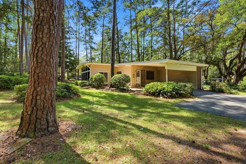 Tiny photo for 810 Middlebrooks Circle, Tallahassee, FL 32312 (MLS # 398043)