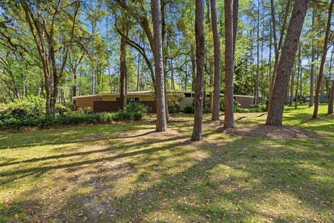 Tiny photo for 810 Middlebrooks Circle, Tallahassee, FL 32312 (MLS # 398043)