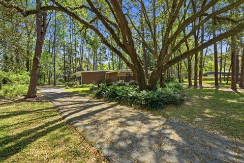 Tiny photo for 810 Middlebrooks Circle, Tallahassee, FL 32312 (MLS # 398043)