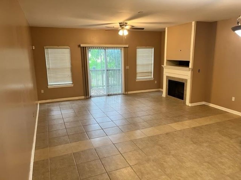 Photo of 1325 Stone Road #204, Tallahassee, FL 32303 (MLS # 400047)
