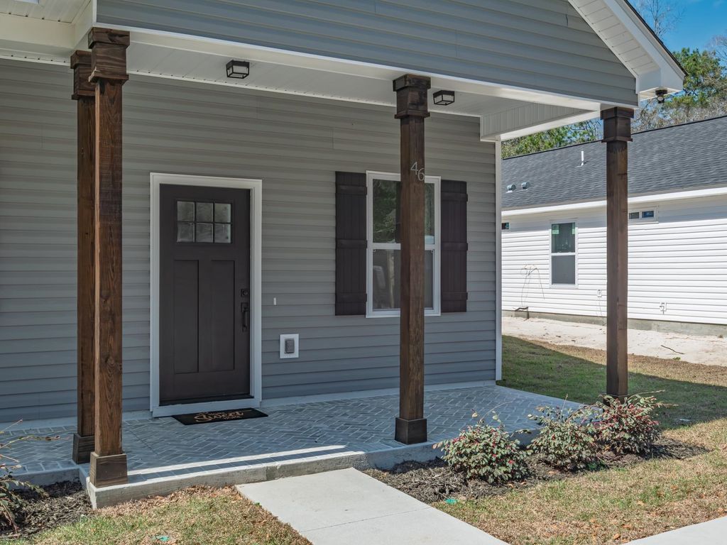 Photo of 46 CHOCTAW Road, Crawfordville, FL 32327 (MLS # 397274)