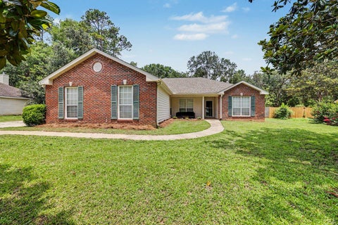 Photo of 9870 Brookhollow Lane, Tallahassee, FL 32317 (MLS # 400747)