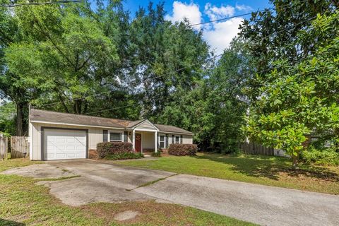 Tiny photo for 5817 Jodphur Court, Tallahassee, FL 32303 (MLS # 402371)