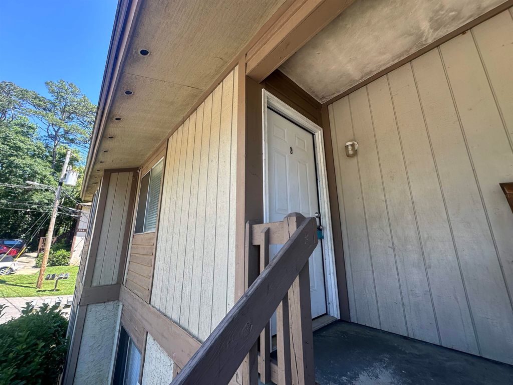 Photo of 732 Pointe Court #A, Tallahassee, FL 32308 (MLS # 393200)