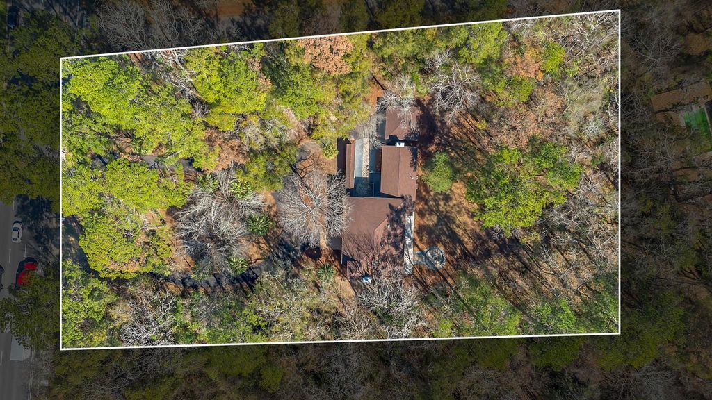 Photo of 6375 Thomasville Road, Tallahassee, FL 32312 (MLS # 396316)