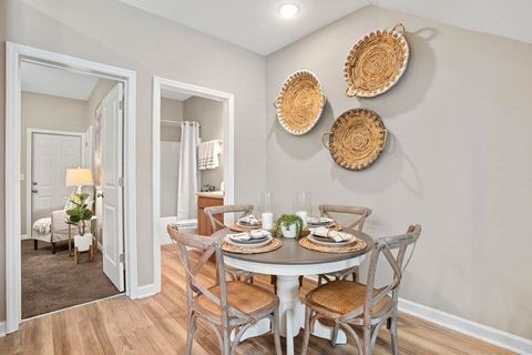 Tiny photo for 2017 Tyson Green Avenue #202, Tallahassee, FL 32310 (MLS # 393084)