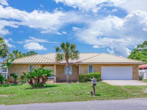 A home in Carrabelle