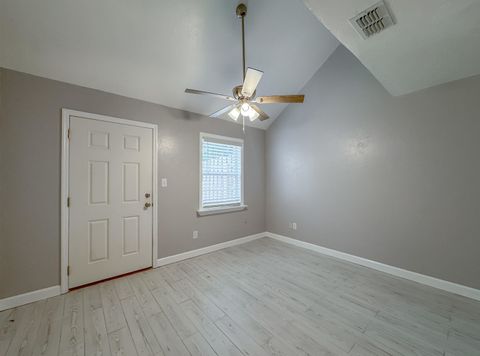 Tiny photo for 934 S Lipona Road, Tallahassee, FL 32304 (MLS # 399517)