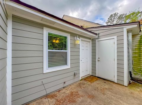 Tiny photo for 934 S Lipona Road, Tallahassee, FL 32304 (MLS # 399517)
